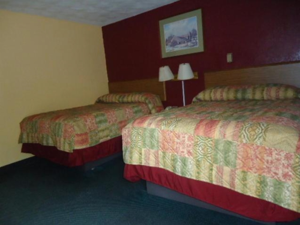 Relax Inn Image 20